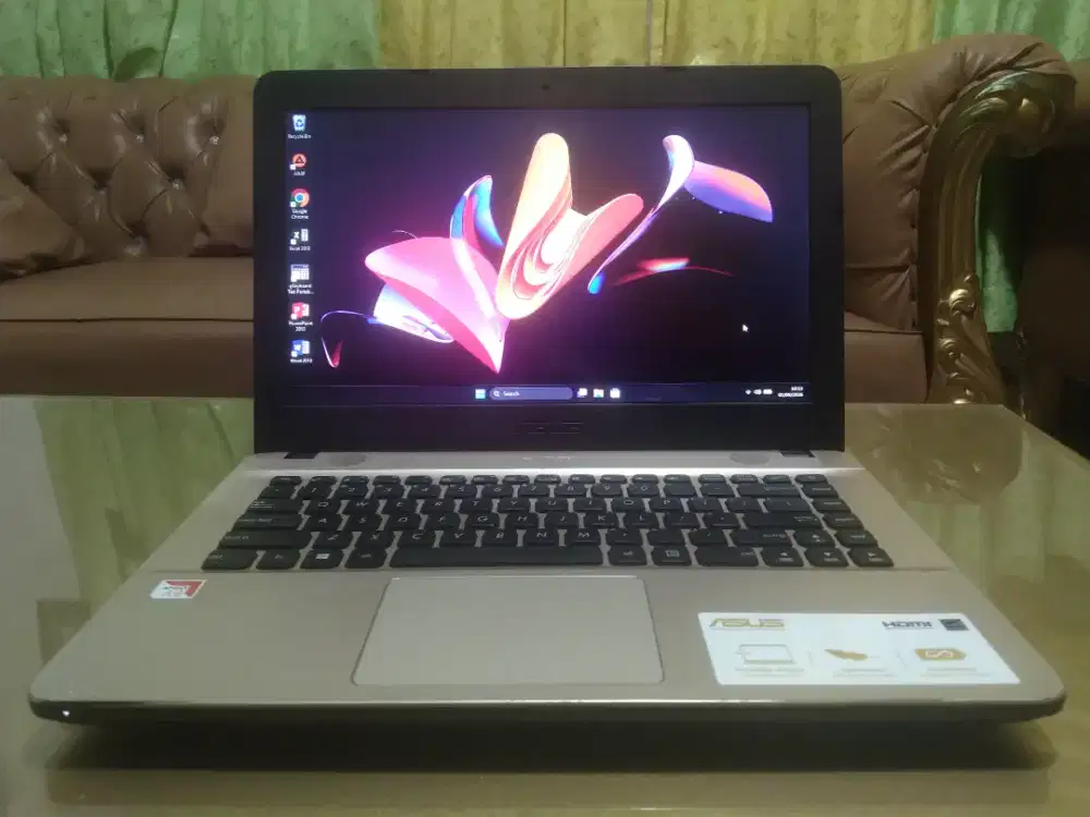 Laptop game grafis Asus X441BA AMD A9 Ram 8Gb Ddr4 SSD 256Gb Vga R5