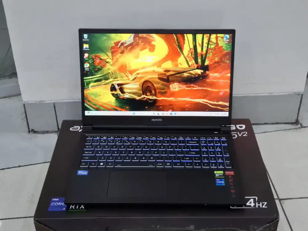 Laptop Axioo  Pongo 725 V2 Gaming Fulsett like new