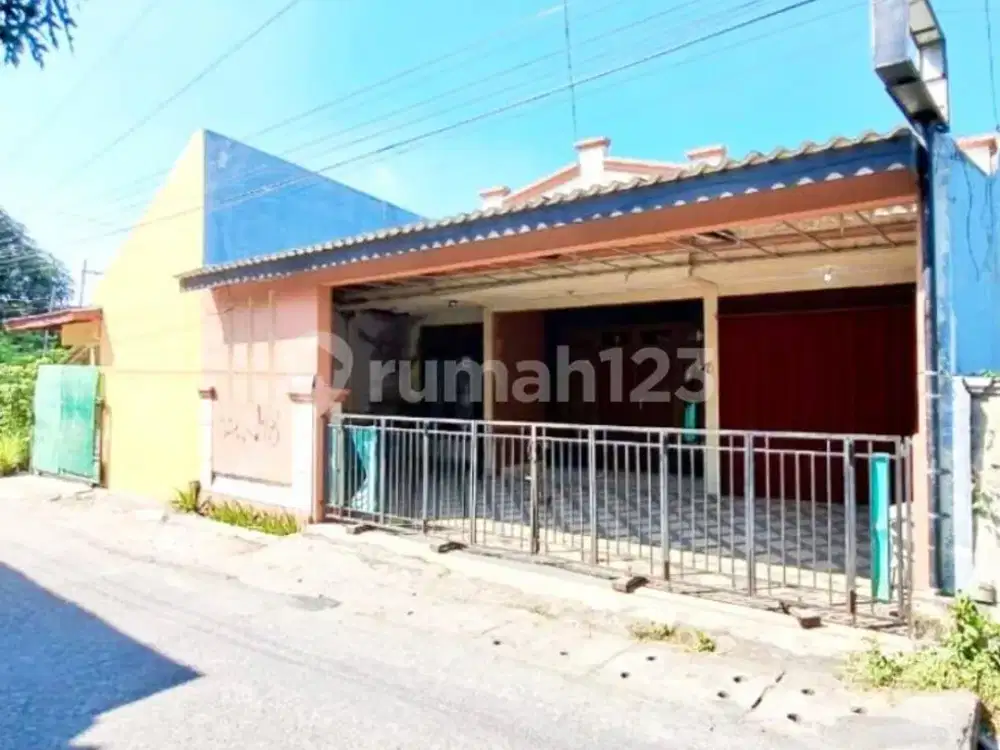Rumah / Kost Strategis 2 Lantai 1 Menit ke Mirota Jalan Godean