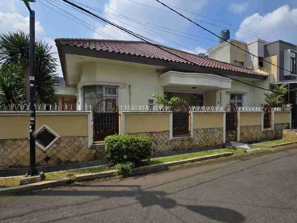 Dijual rumah mewah siap huni lokasi komplek billymoon pondok kelapa jakarta timur