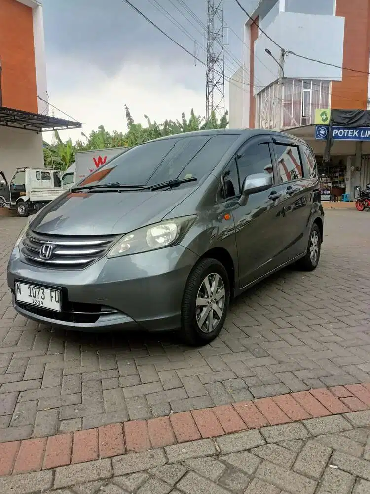 Honda Freed 2009 Bensin