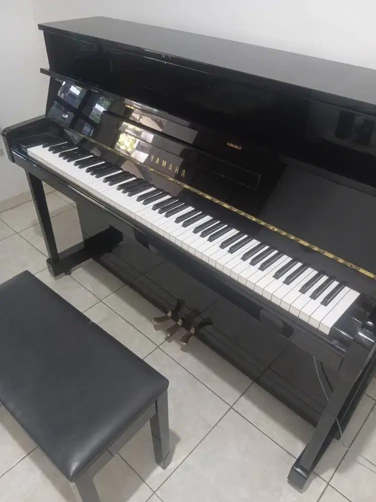 Piano Upright Yamaha LX110TPE