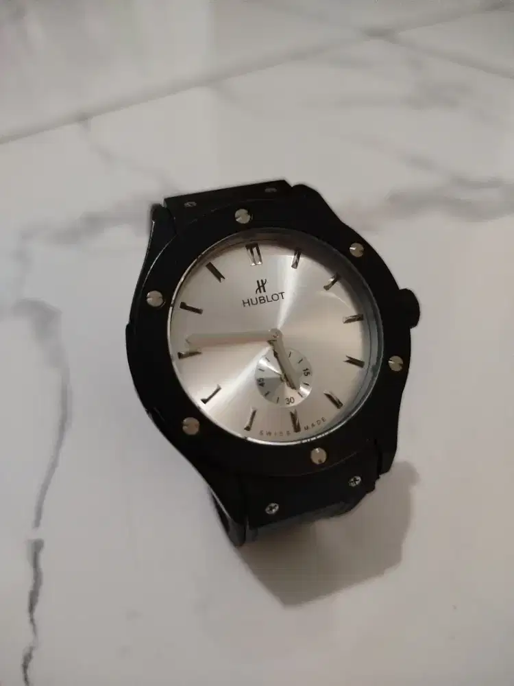 Jam tangan Pria Kondisi Mulus