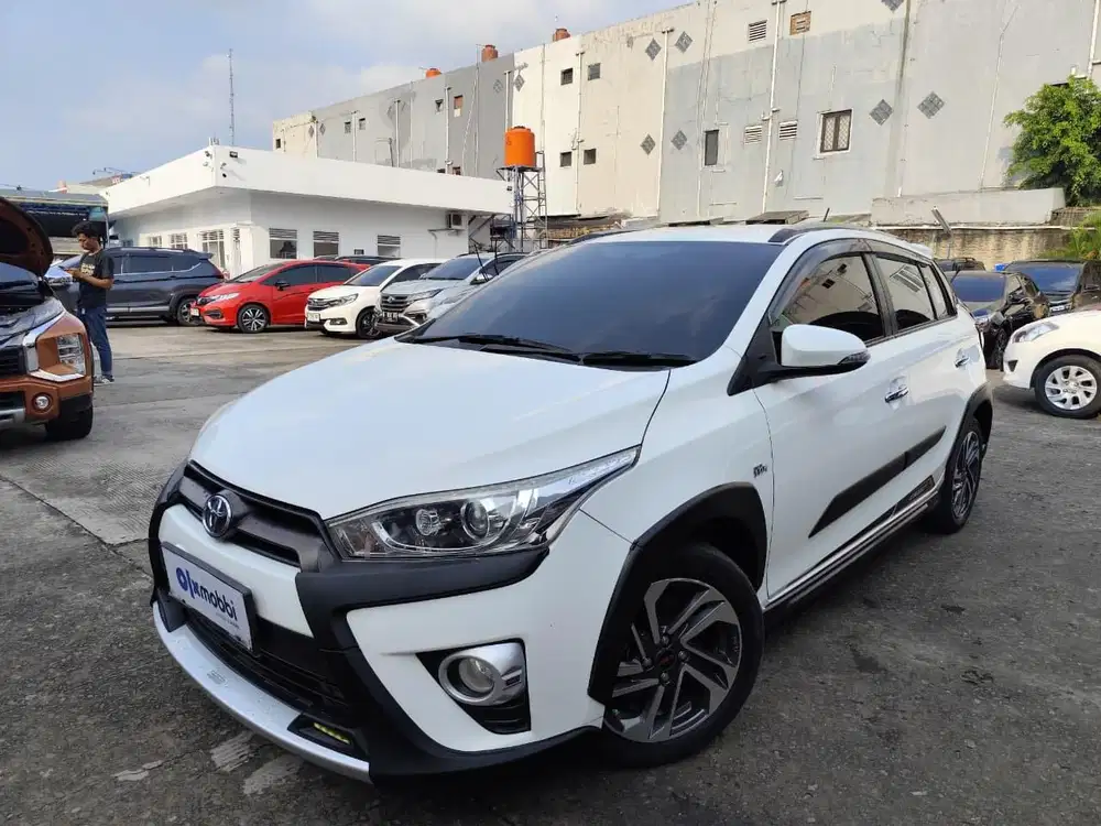 DP RENDAH - Toyota Yaris 1.5 TRD Sportivo Heykers Bensin-AT 2017