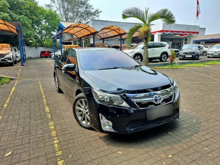 Toyota Camry 2.5 Hybrid-AT 2013