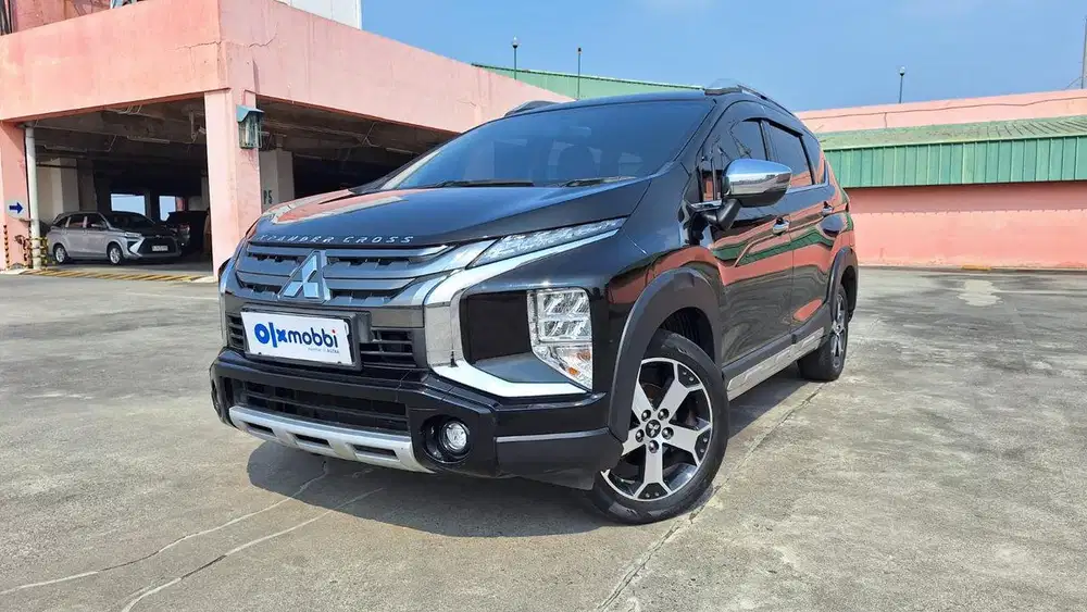 DP RENDAH - Mitsubishi Xpander 1.5 Cross Bensin-AT 2021