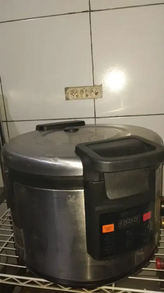 Jual cepat rice cooker GETRA BEKAS RESTO
