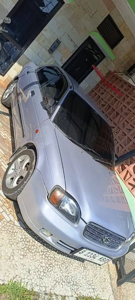 Suzuki Baleno 2002