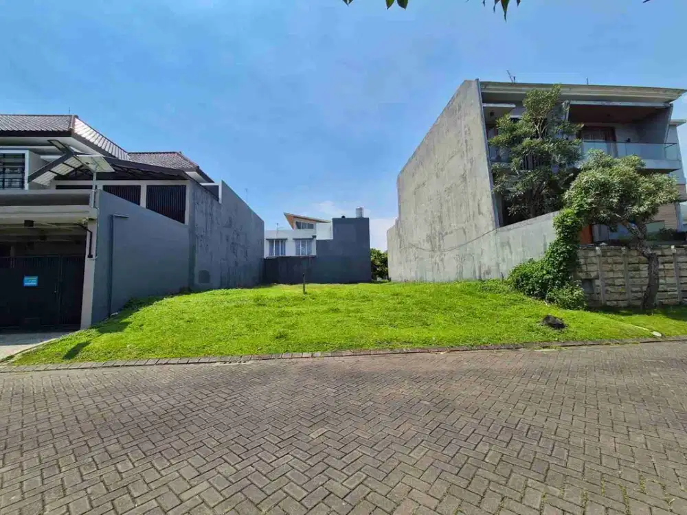 Tanah Luas 375 m² di Boulevard Jalan Kembar Araya Golf