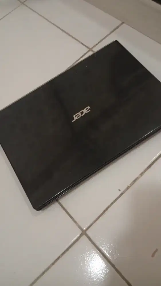 laptop Acer aspire v3 Prosesor Intel Core i5-3210M