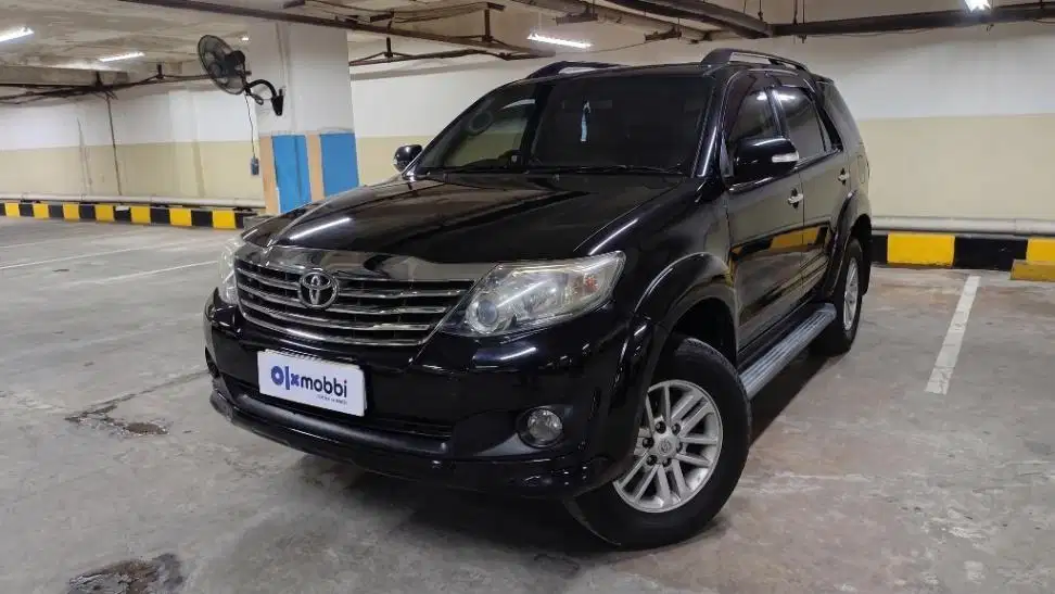 LOW DP Toyota Fortuner 2.7 G Luxury Bensin-AT 2013 EEN