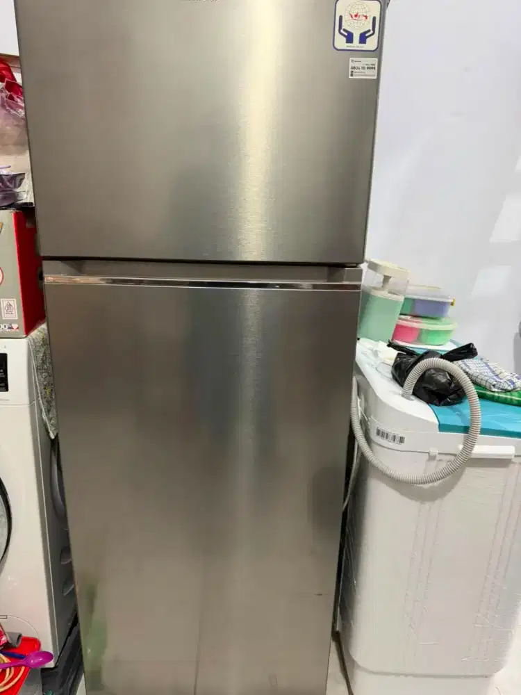 Kulkas Electrolux second