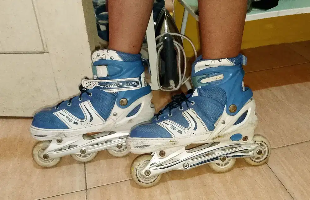 di jual Roller skate / sepatu roda