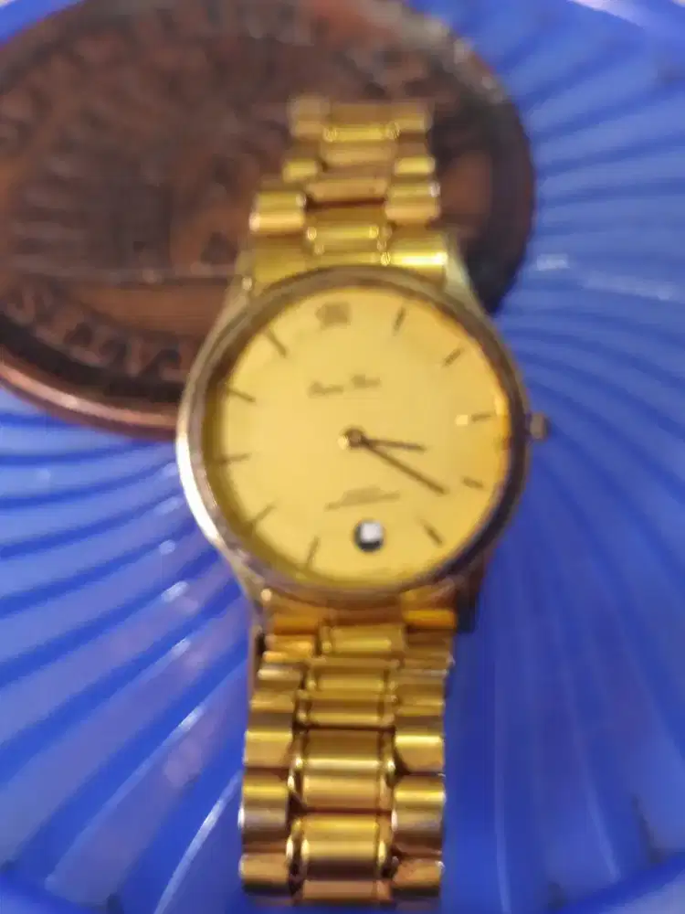 jam tangan antik kuno lapisan emas