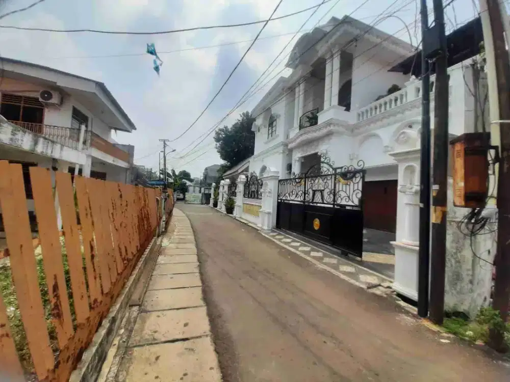 RUMAH STRATEGIS JAKARTA TIMUR