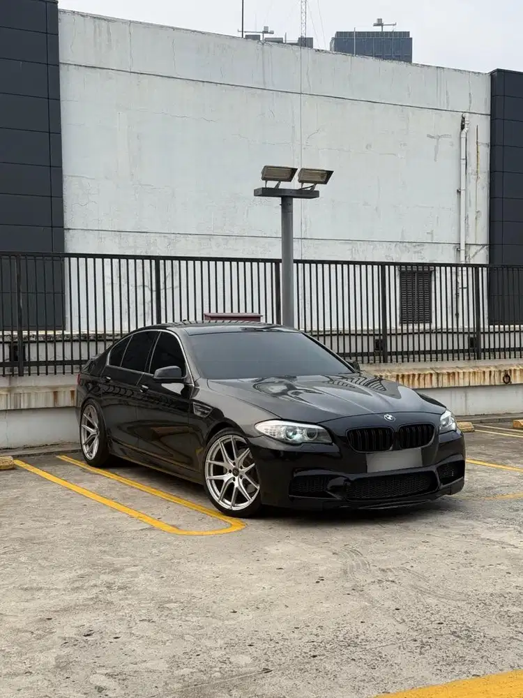 BMW F10 523i Tahun 2010/2011 FULL MODS
