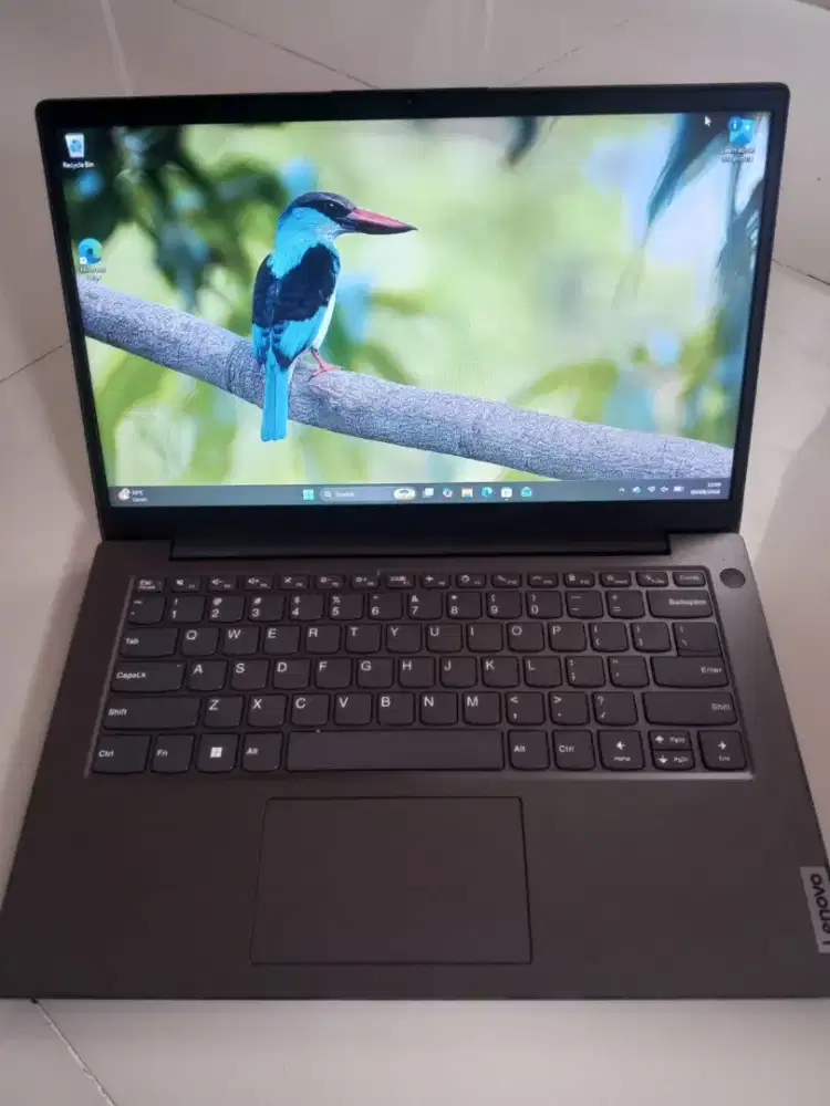 Laptop Lenovo IdeaPad i5 8GB -512