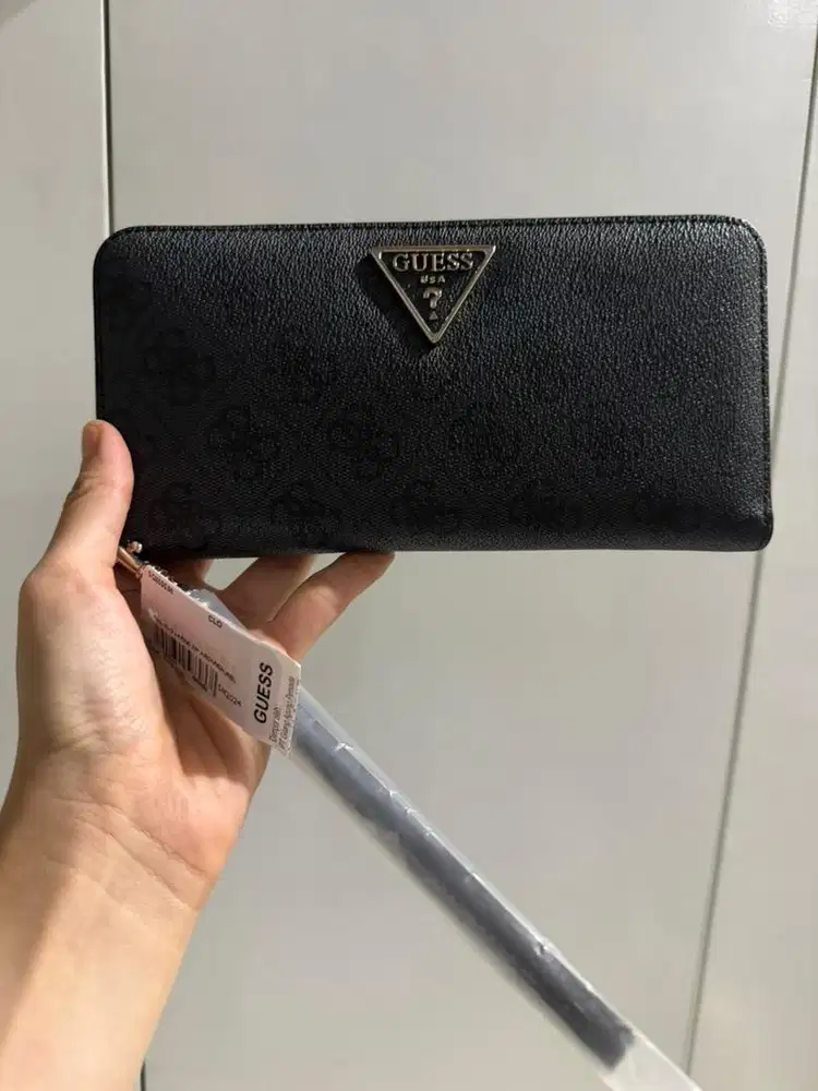 Dompet Wanita Guess Hitam