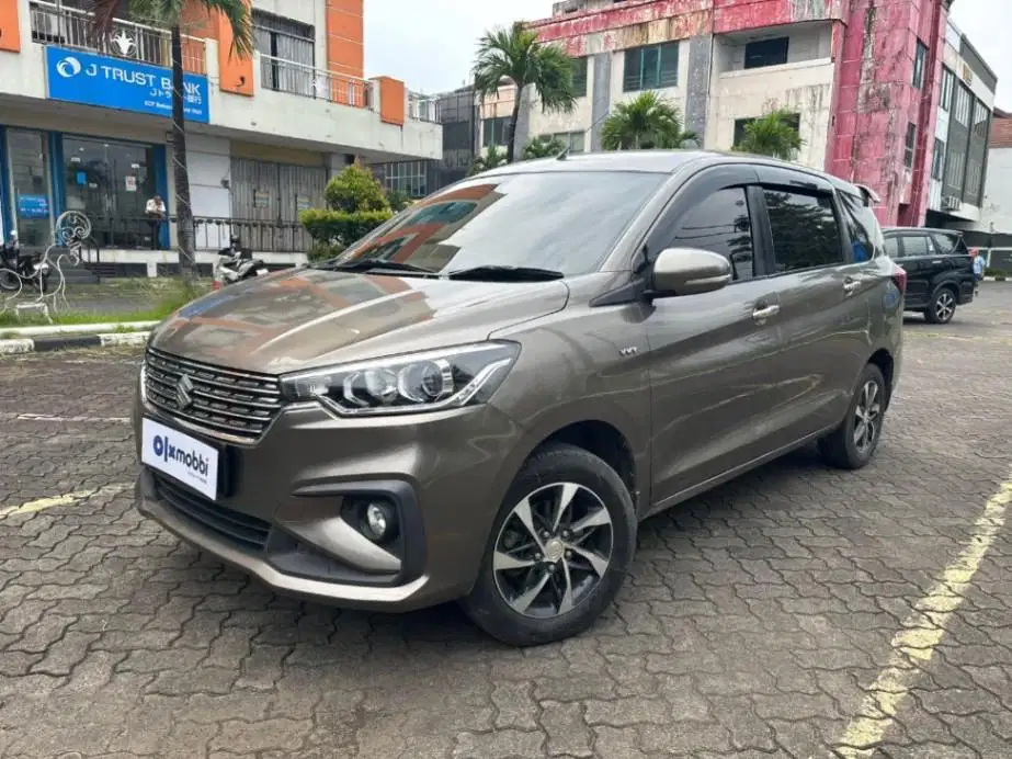 Garansi 1 Th - Suzuki Ertiga 1.5 GX Bensin AT 2019 Abu
