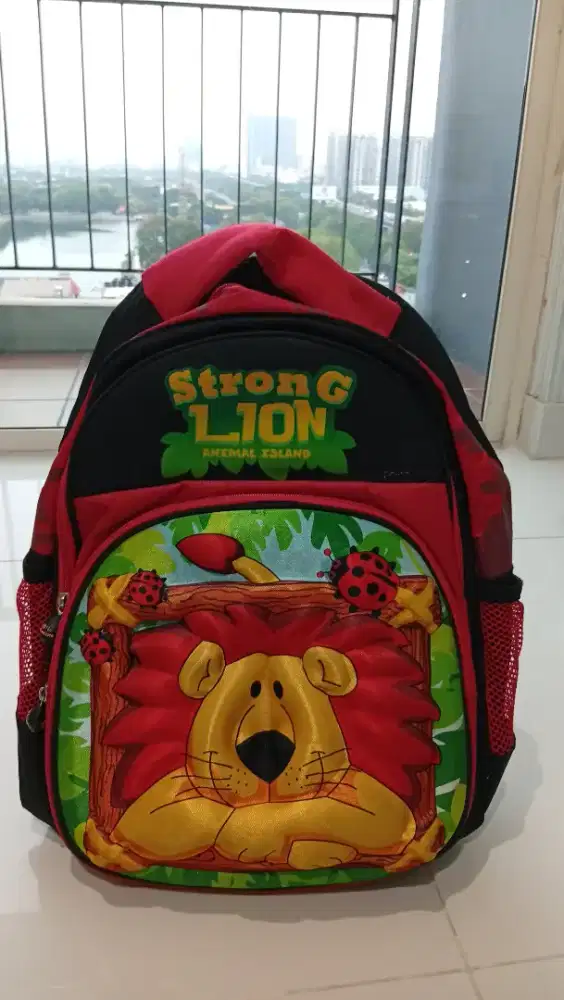 Tas ransel anak merk Little V seri Strong Lion — Animal Island