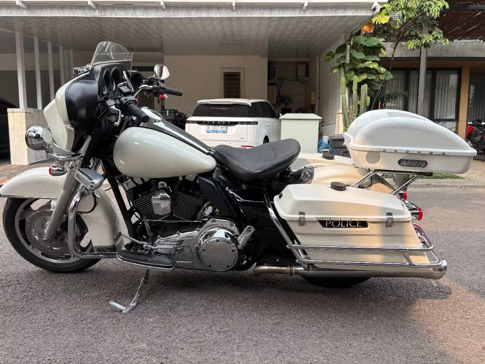 ELECTRA POLICE 2011 HARLEY DAVIDSON KM 24RB ASLI MULUS 250JT NEGO