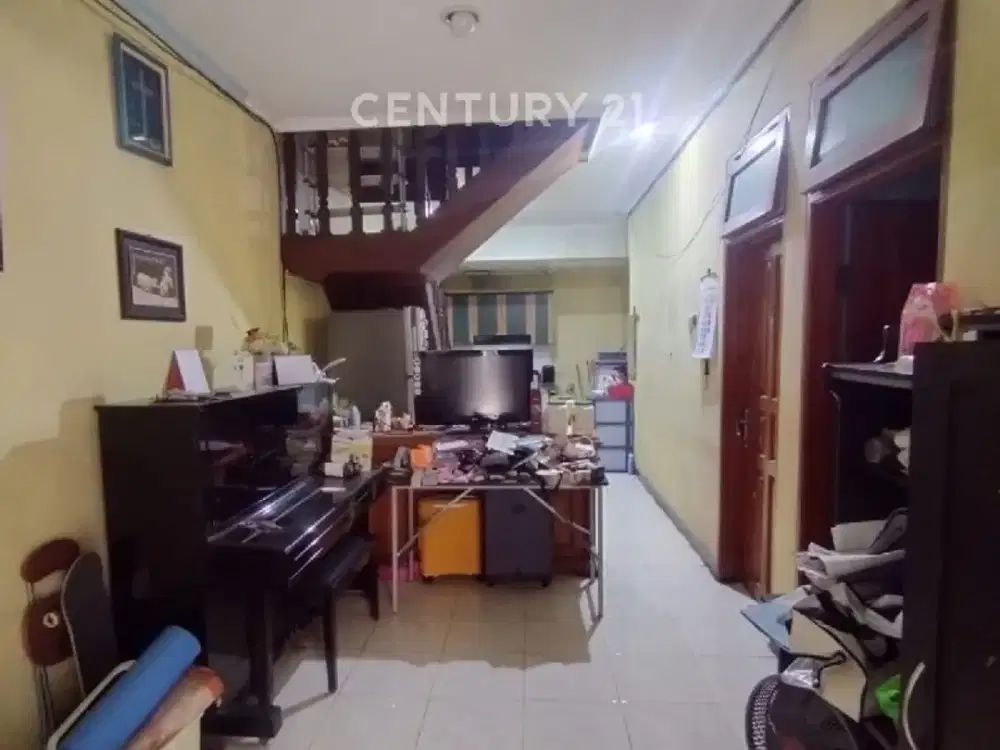 Rumah Standart Di Kelapa Gading, Lokasi Strategis