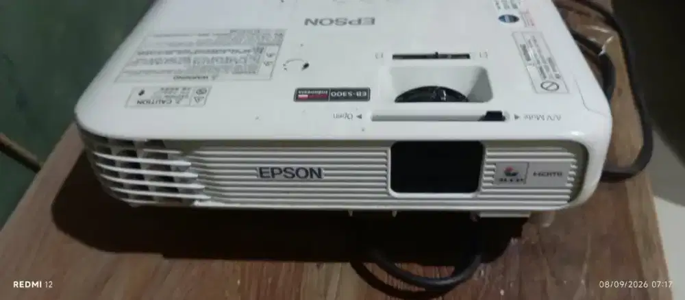 Proyektor Epson EB S300