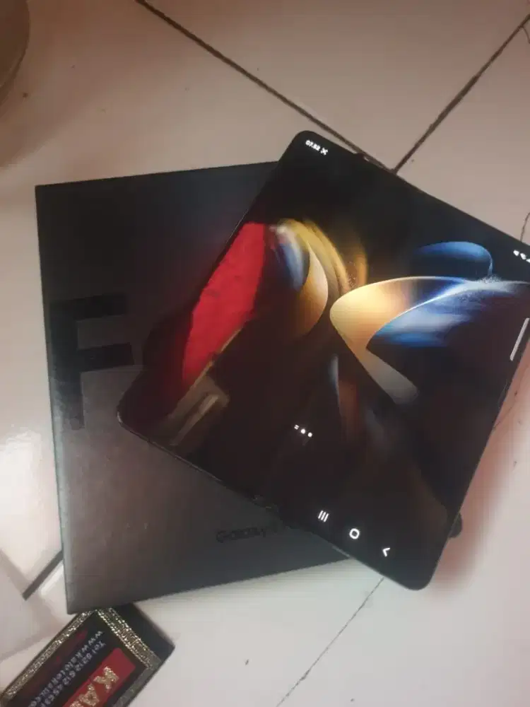 Samsung Z Fold 4 12/256 Resmi Sein