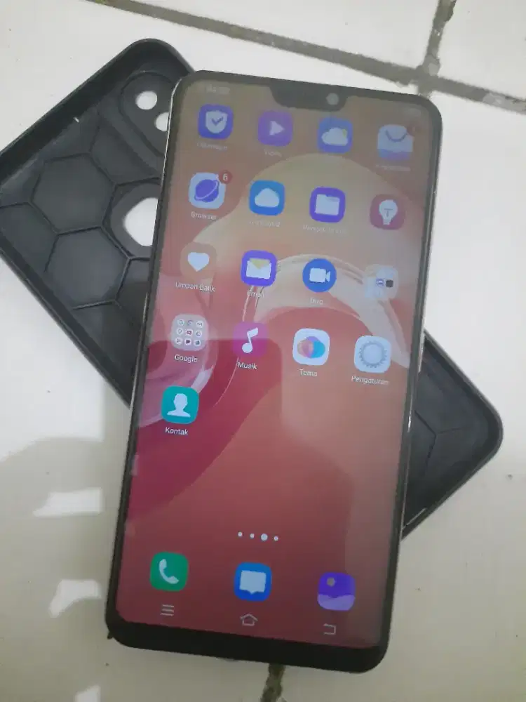 Vivo v9 4/64 Unit only