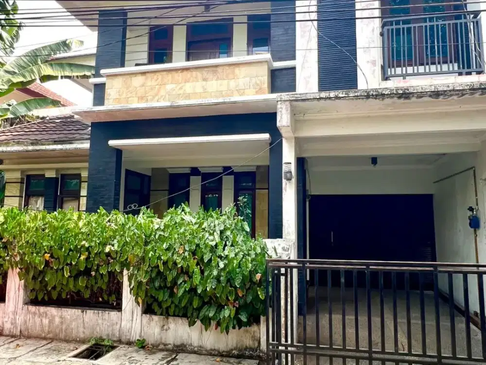 Di Jual Rumah 2 Lantai Lokasi Strategis di Mertilang, Bintaro Sektor 9, Tangerang Selatan