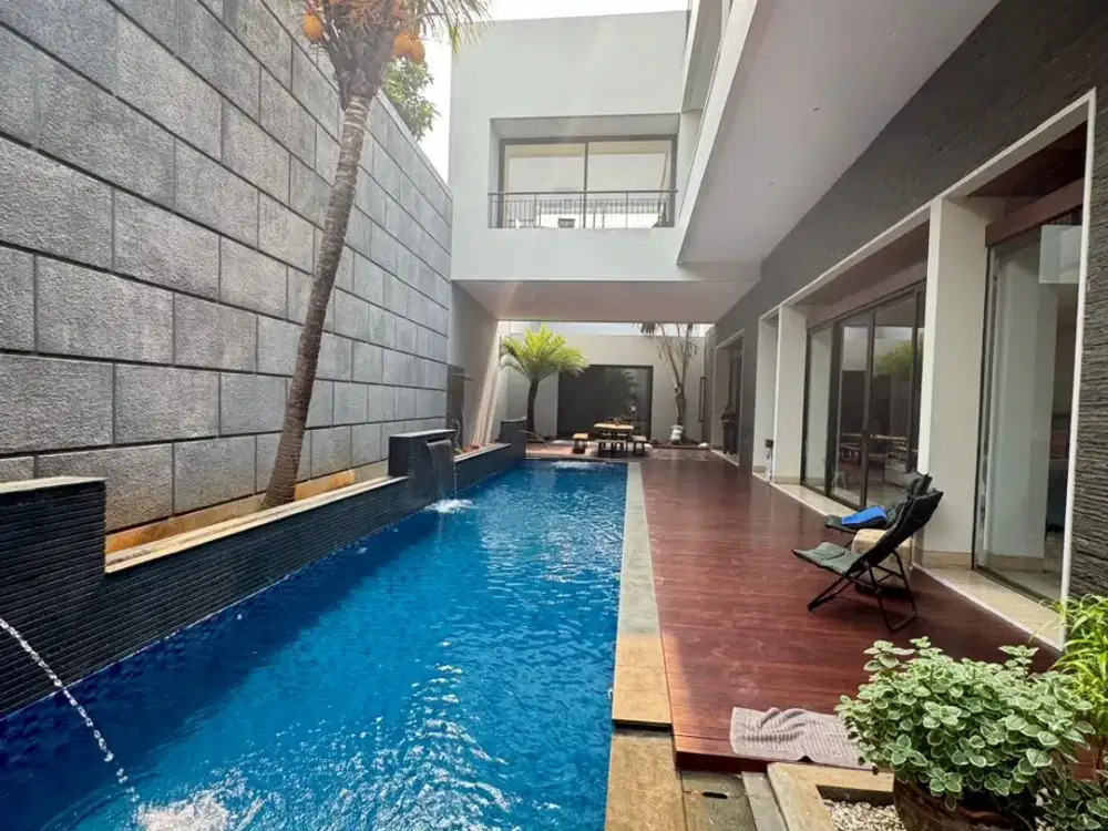 Rumah Dijual Full Furnished Dengan Private Pool - Bukit Golf Terrace BSD City deket Alam Sutera, dan Gading Serpong