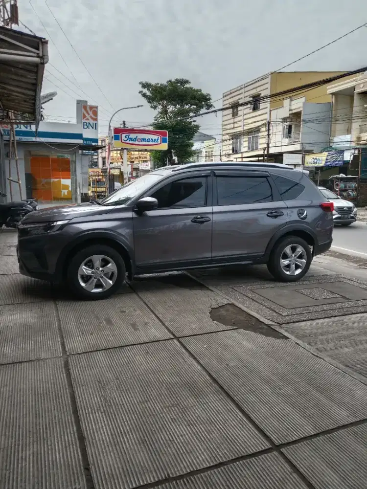 Jual mobil harga bersahabat