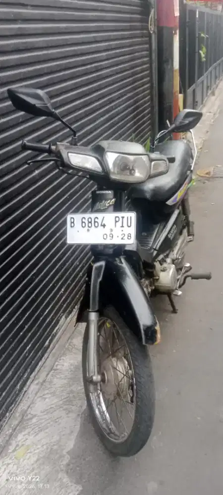 Motor Legend Astrea Legenda 2003