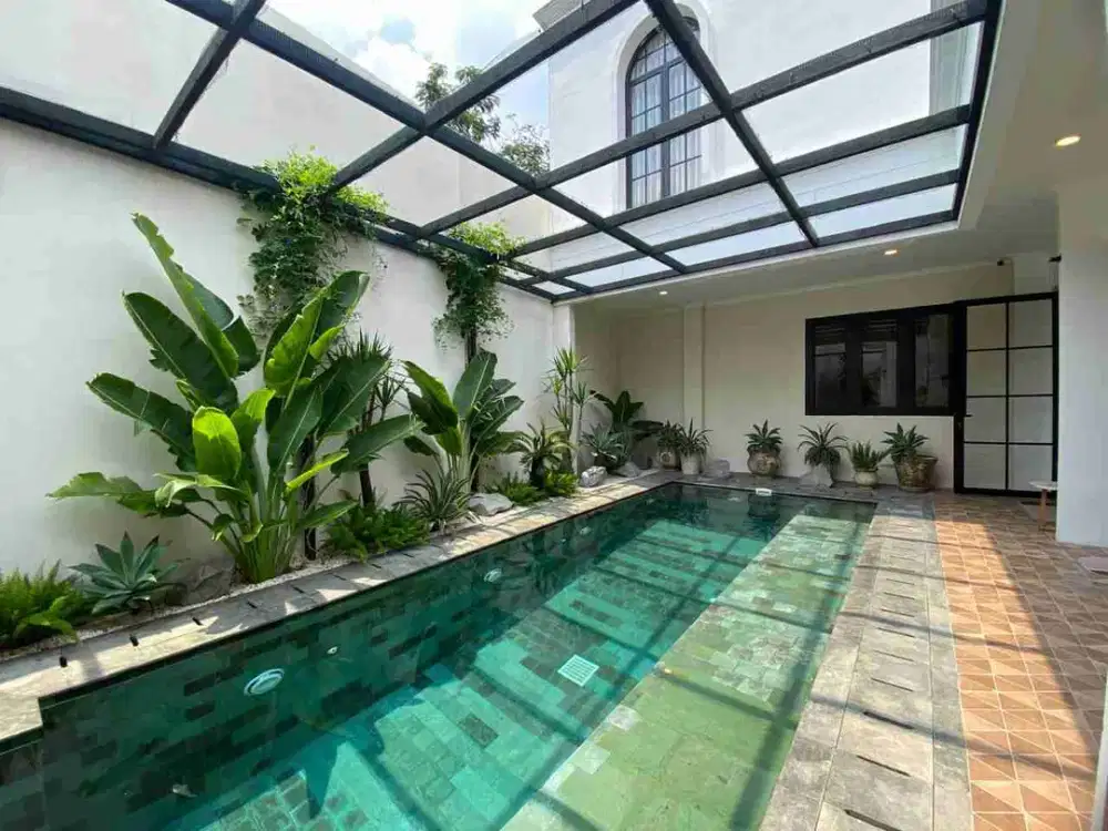 Rumah Mewah 3 lantai area Lebak Bulus, Jakarta Selatan