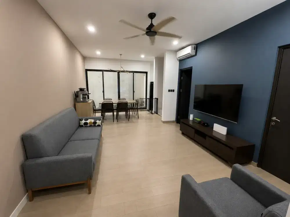 Rumah Attic Cluster Wisteria 2lt 7x12 84m 4KT Metland Menteng Cakung