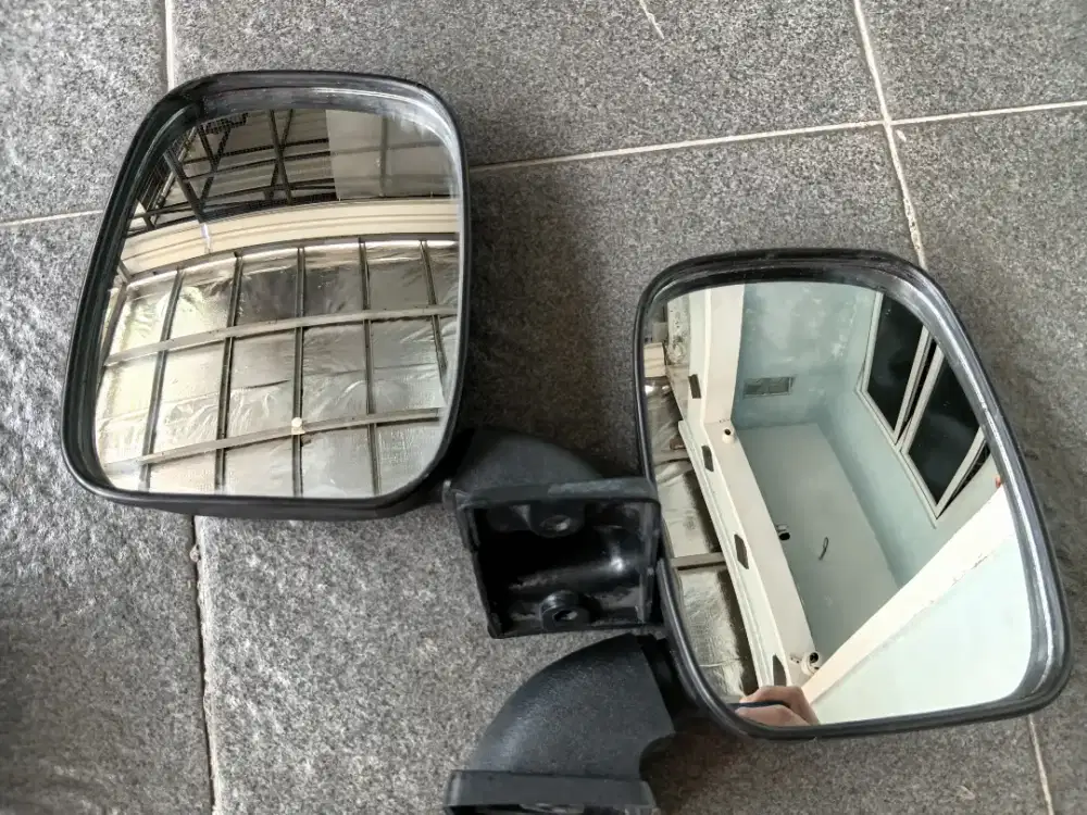 Spion isuzu panther