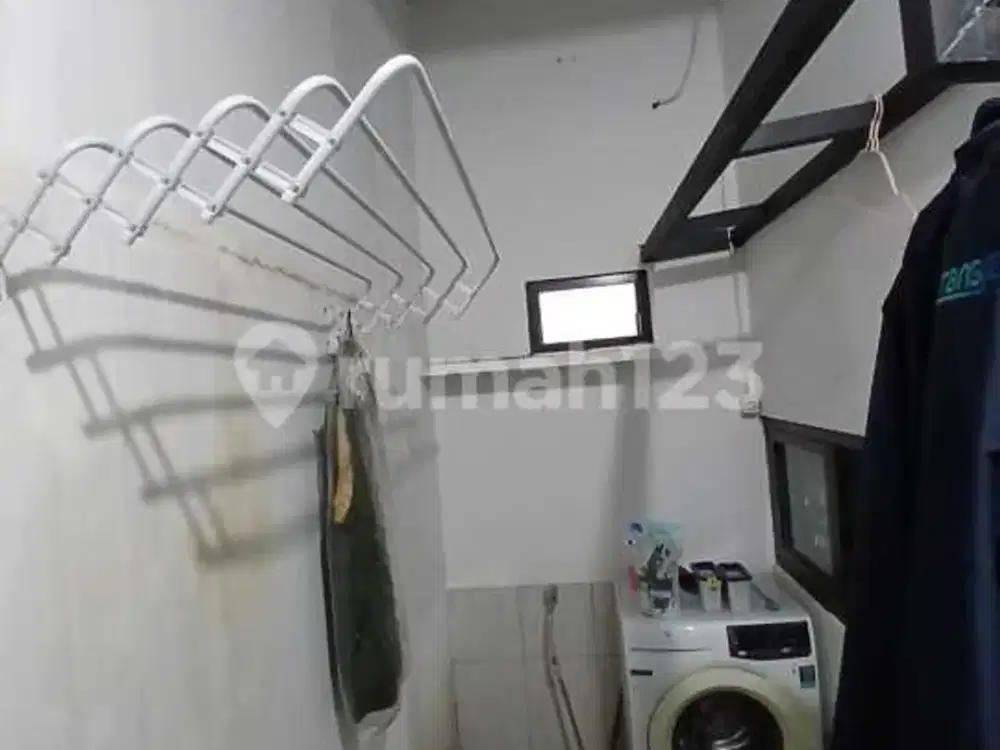 Dijual atau Disewakan Rumah 2 Lantai di Cluster Sierra Metland Transyogi Lokasi Selangkah di Belakang Metropolitan Mall One Gate, Security 24Jam