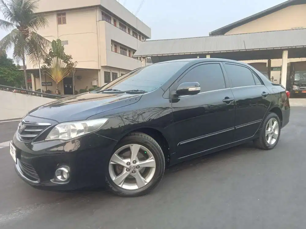 Forr sale Toyota Corolla Altis 2011 Bensin