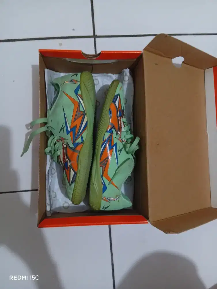 sepatu futsal ortuseight catalyst thunderclap in jr uk 35