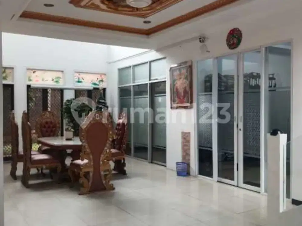 Rumah di Harapan Indah Regency Harapan Indah Bekasi Luas Tanah 305M Luas Bangunan 500 M Kamar Tidur 4Kamar Pembantu 1Kamar Mandi 4Ada Balkonada P