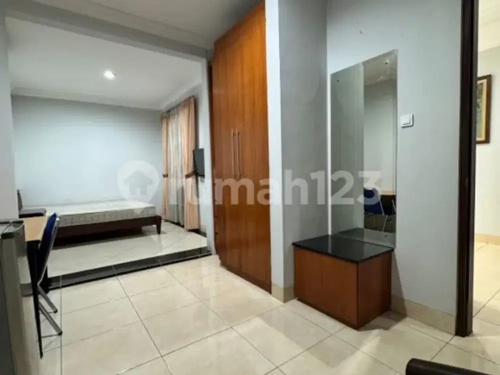 Dijual Rumah*Bukit Gading Mediterania, Kelapa Gading, Jakarta Utara*Lt 108M2; LB 225M23 Lantai; SHM; 5500W; Fully Furnish5 Kt+1 ; 3 Km+1Sewa :*Rp