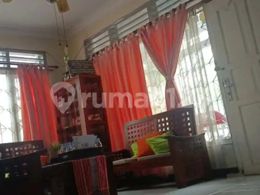 Dijual Rumahjembatan Baru,Grogol,Jln Profesor Petamburan.jalan Latumenten Hadap Selatan,Masuk Gang Tdk Jauh Dari Jalan Raya Itu Depan Langsung Fl