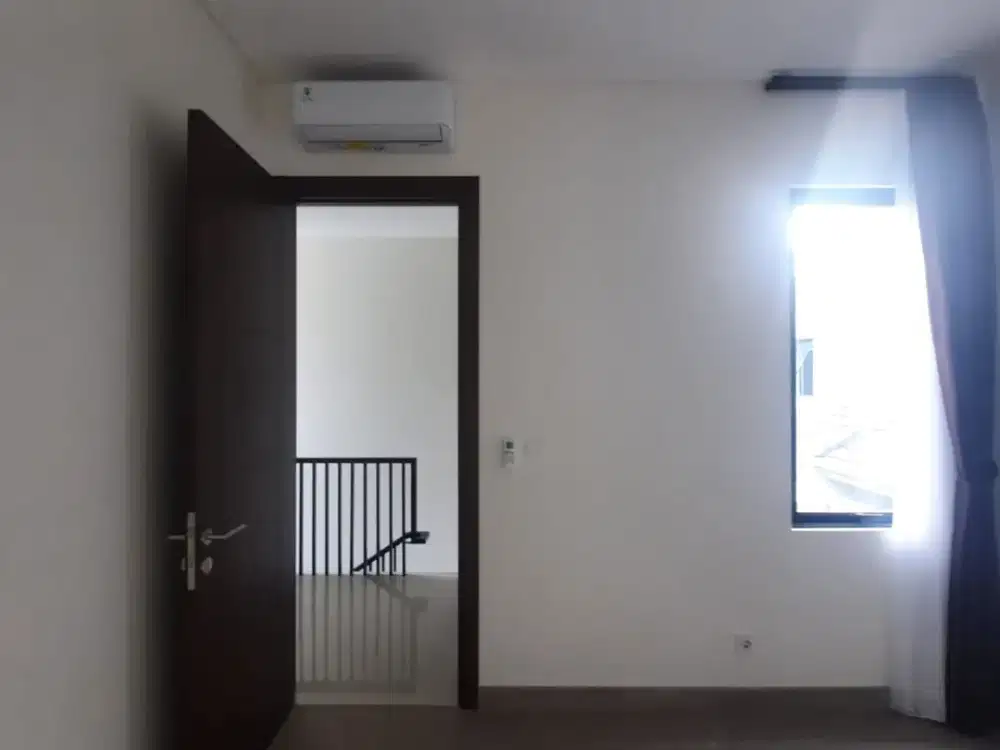 Termurah Disewakan Rumah Semi Furnish 2 Lantai di Podomoro Park Wangsagriya Kota Bandung