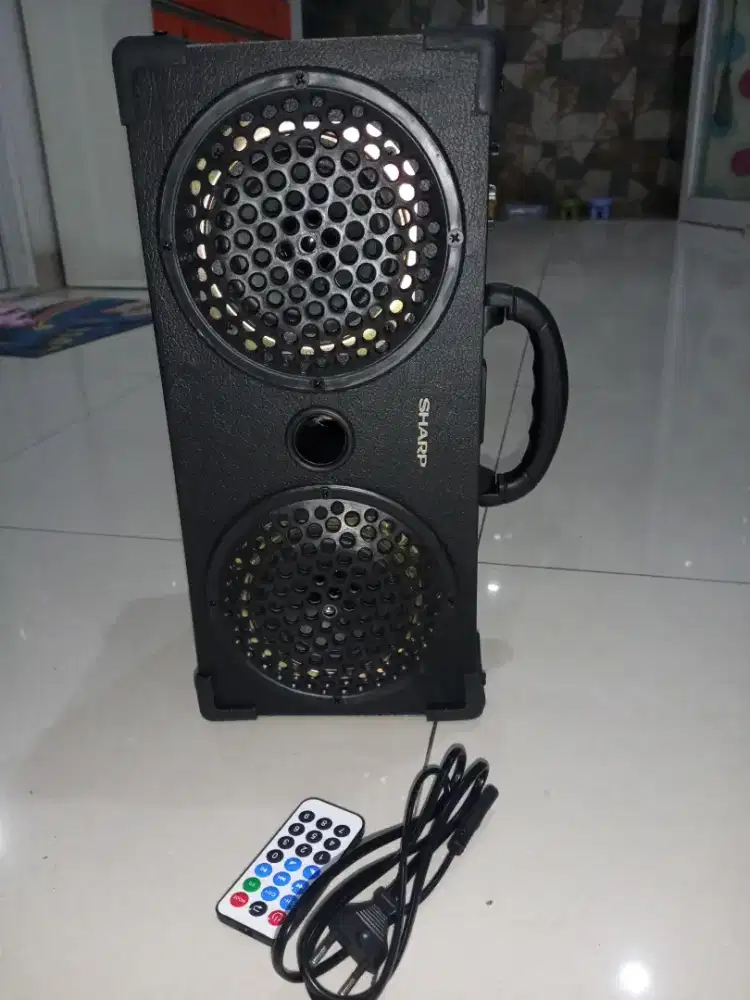 Salon speaker aktif Doble 6 inch Bluetooth remote radio aux custom
