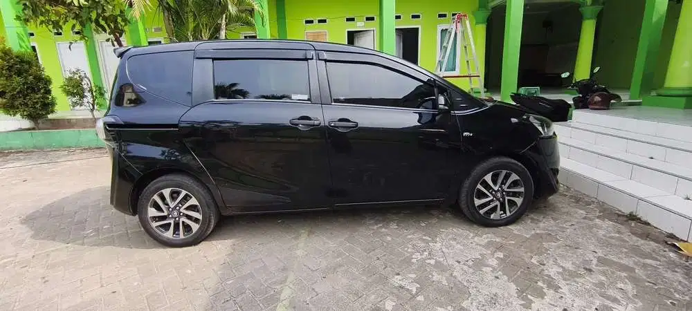 Toyota Sienta G AT 2017