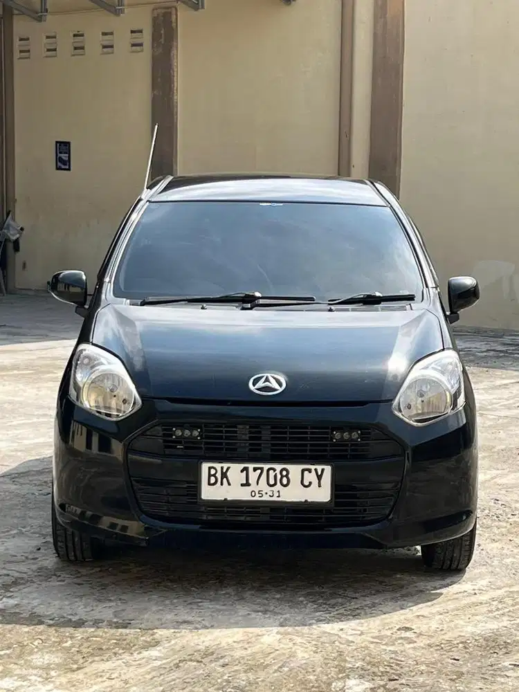 Daihatsu ayla 1.0 M manual 2015