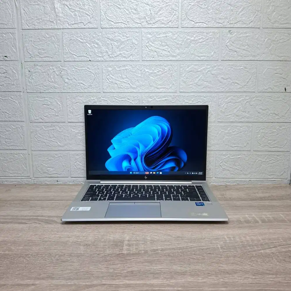 Laptop HP Elitebook 840 G8 i5 Gen11 RAM 8GB SSD NVMe 256GB 14in FULLHD
