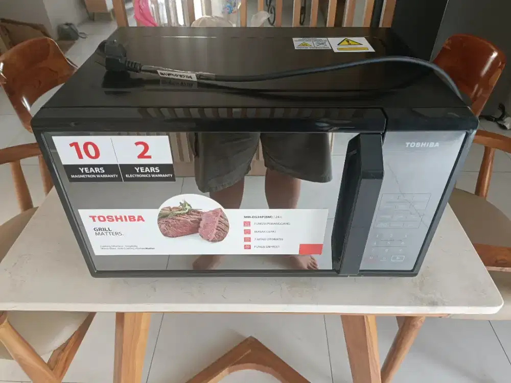 Toshiba Microwave Grill MM-EG24P(BM):