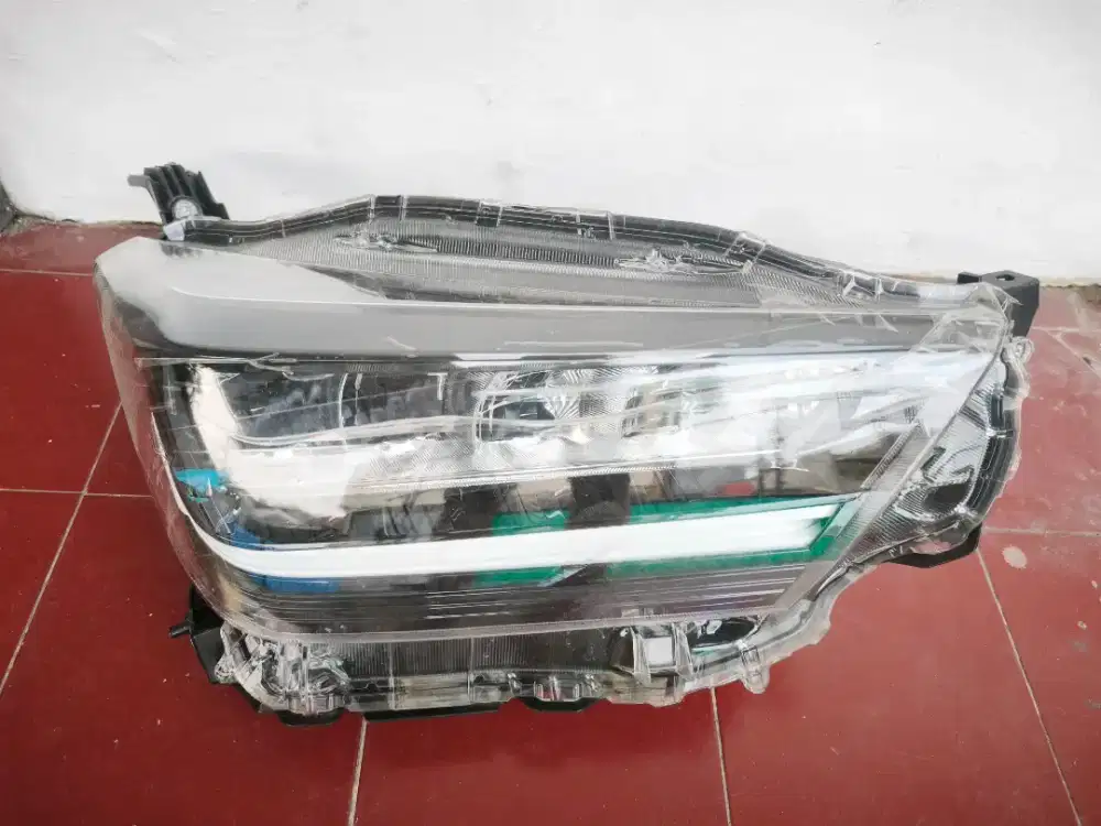Head lamp lampu depan kanan Ayla Agya 1200cc copotan original