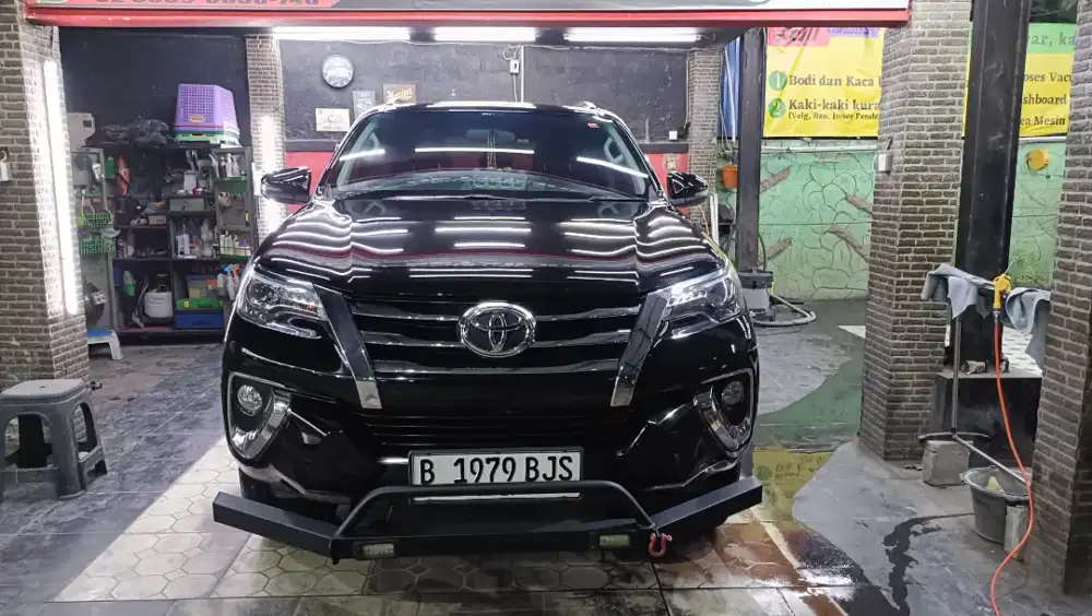 Toyota Fortuner VRZ 4 x 2 at tahun 2017 Double Disc